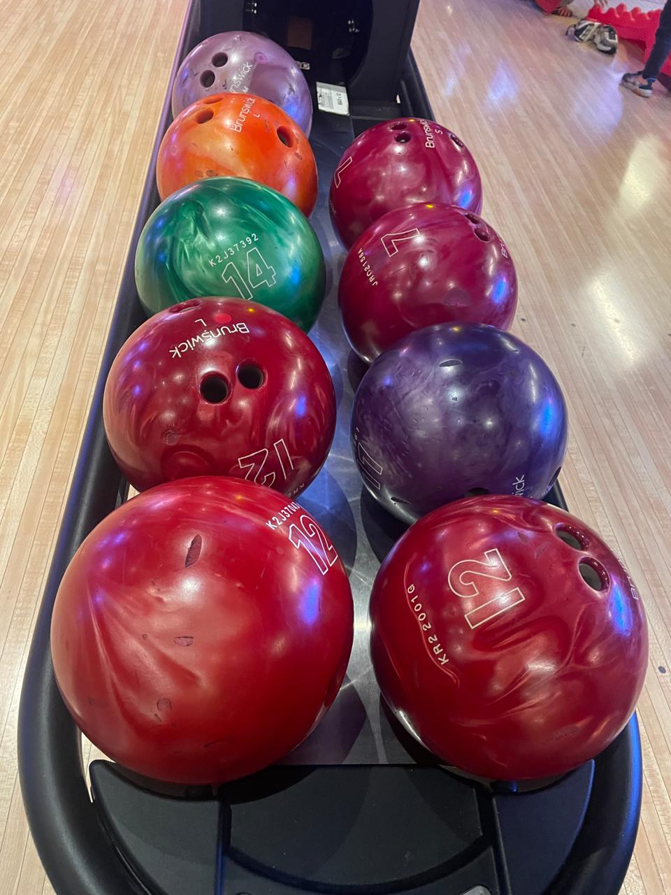 🎳 Quito Accueil fait tomber les quilles au Quicentro !